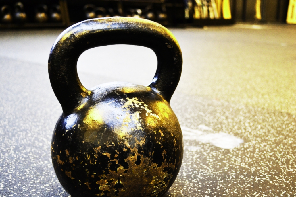 kettlebell figure 8